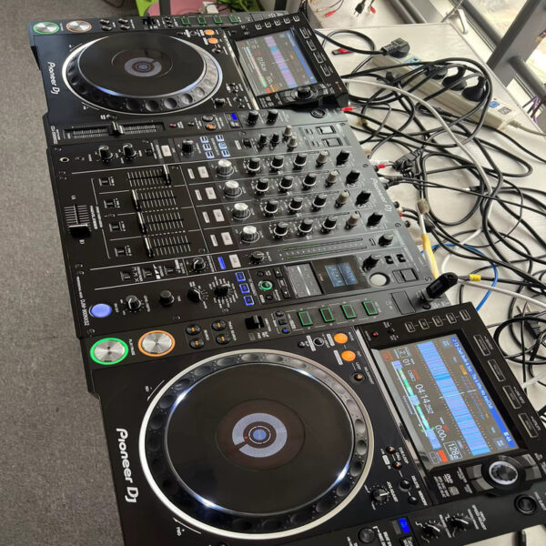 CDJ-2000 Nxs2 Disk Recorder Third Generation Second-hand Djm-2000nexus Mixer