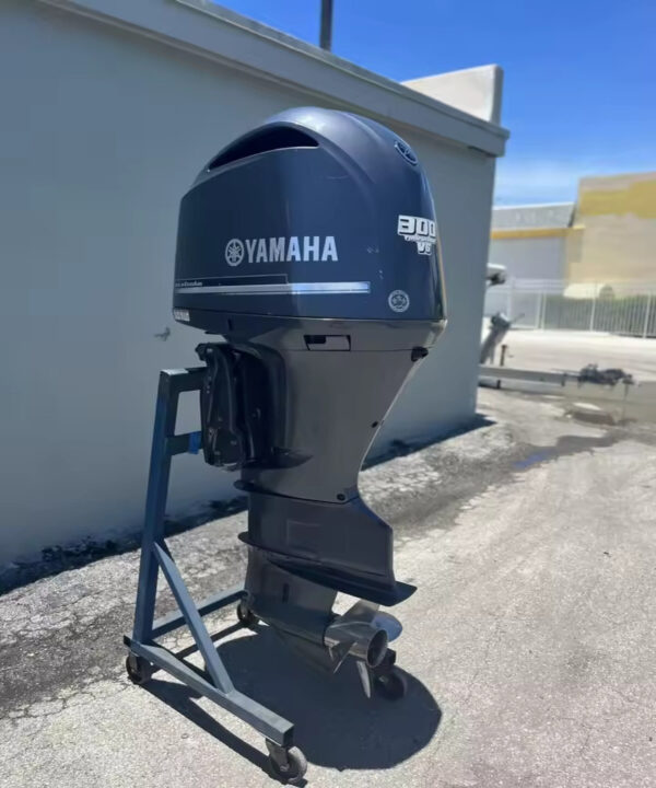 Get Ready to Hit the Water... 2013 YAMAHA 300HP 4 STROKE OUTBOARD MOTOR WITH 30